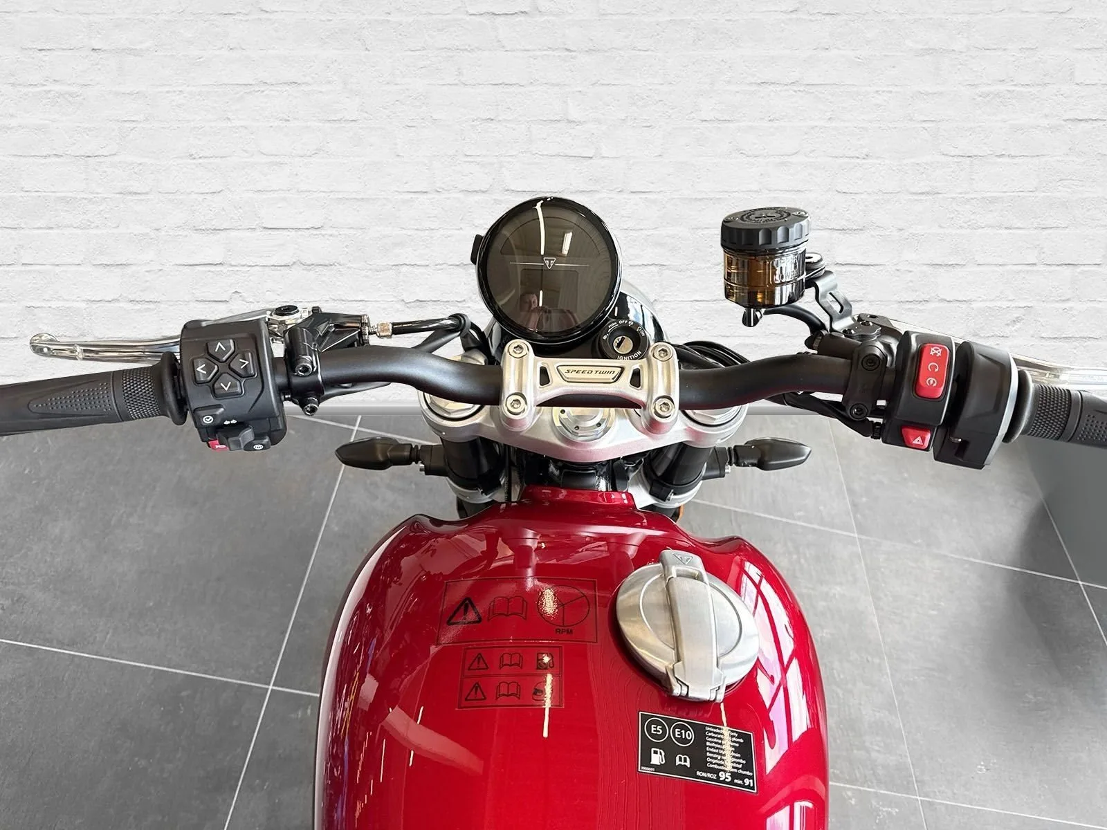 Triumph Speed Twin 1200