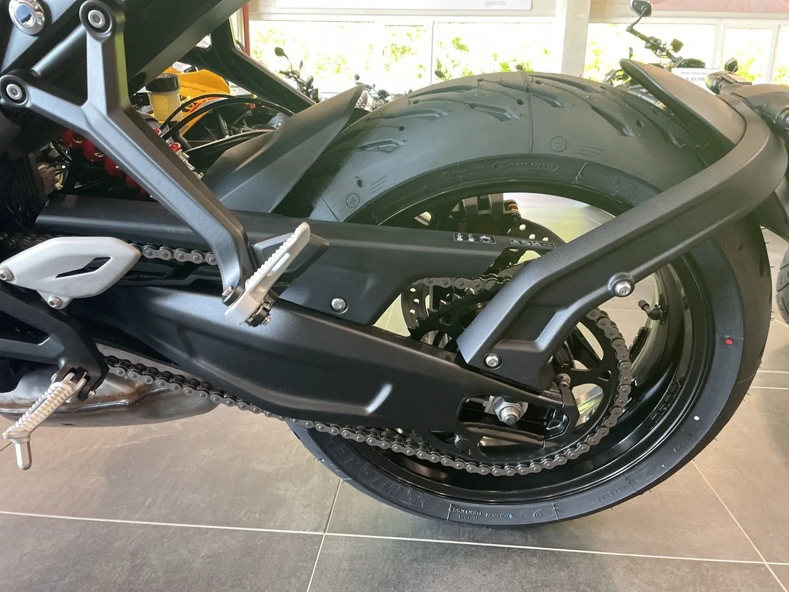 Triumph Trident 660