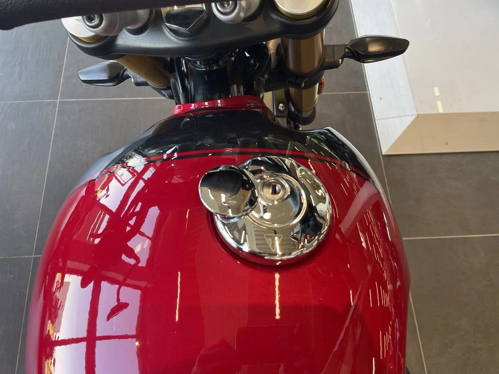 Triumph Scrambler 400 X