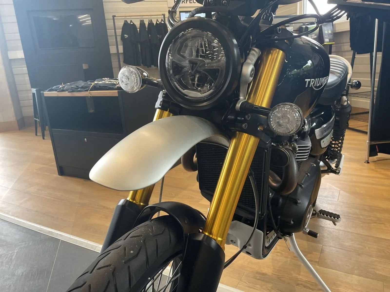Triumph Scrambler 1200 XE
