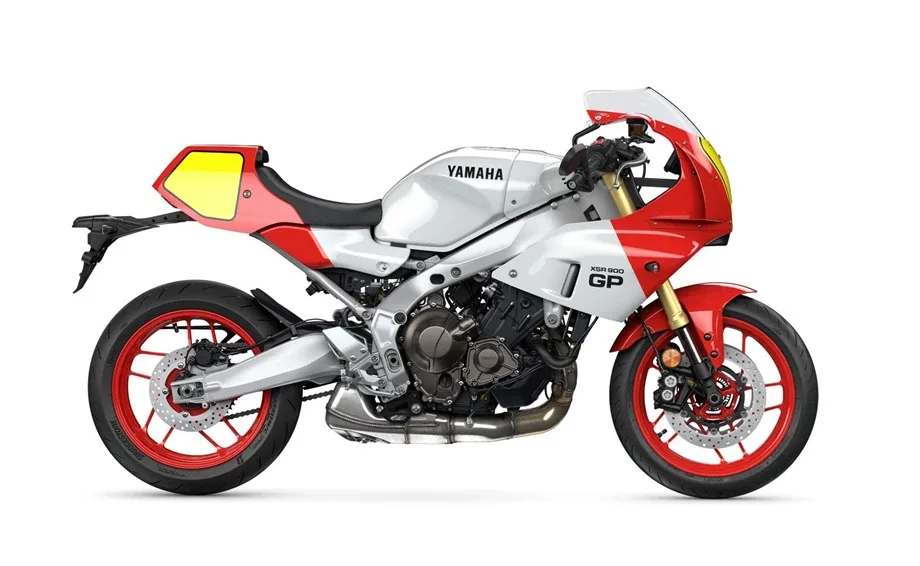 Yamaha XSR900 GP, MY 2025 - Legend Red