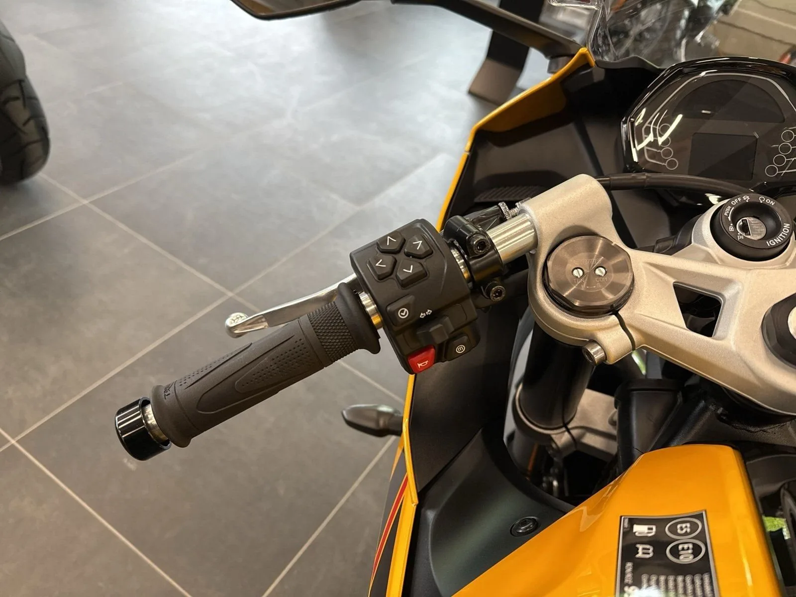 Triumph Daytona 660