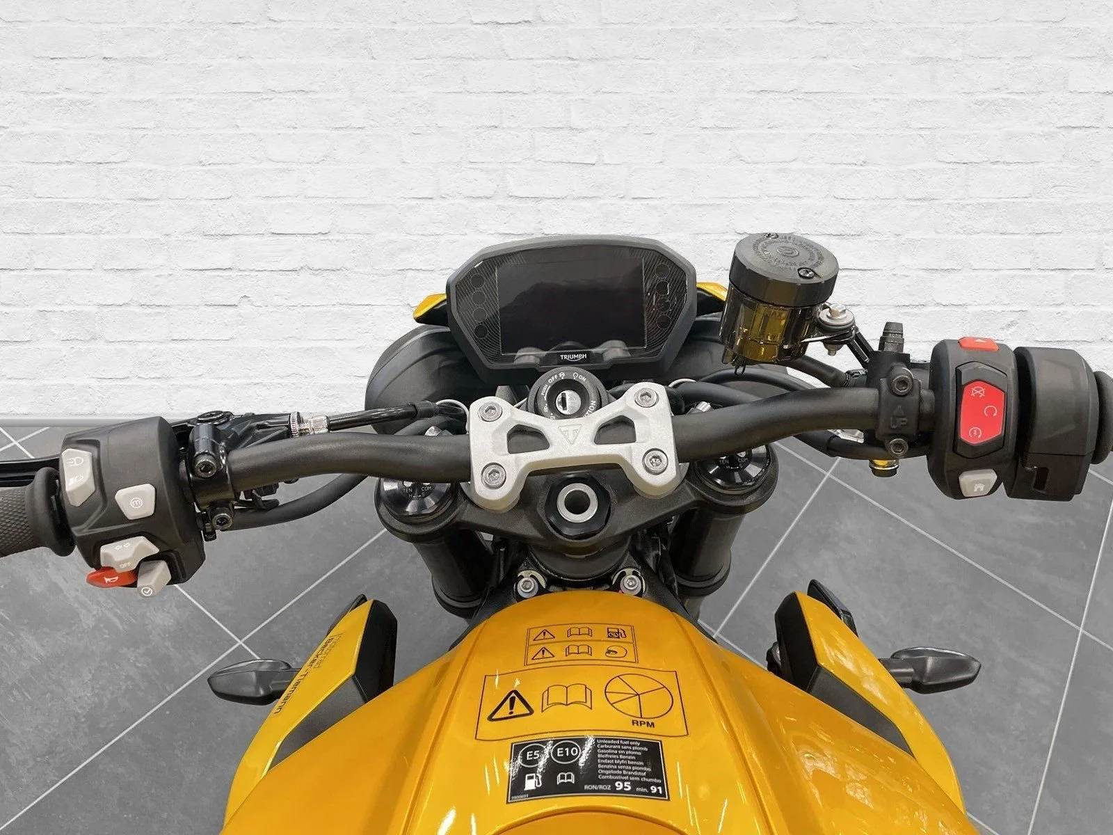 Triumph Street Triple RS