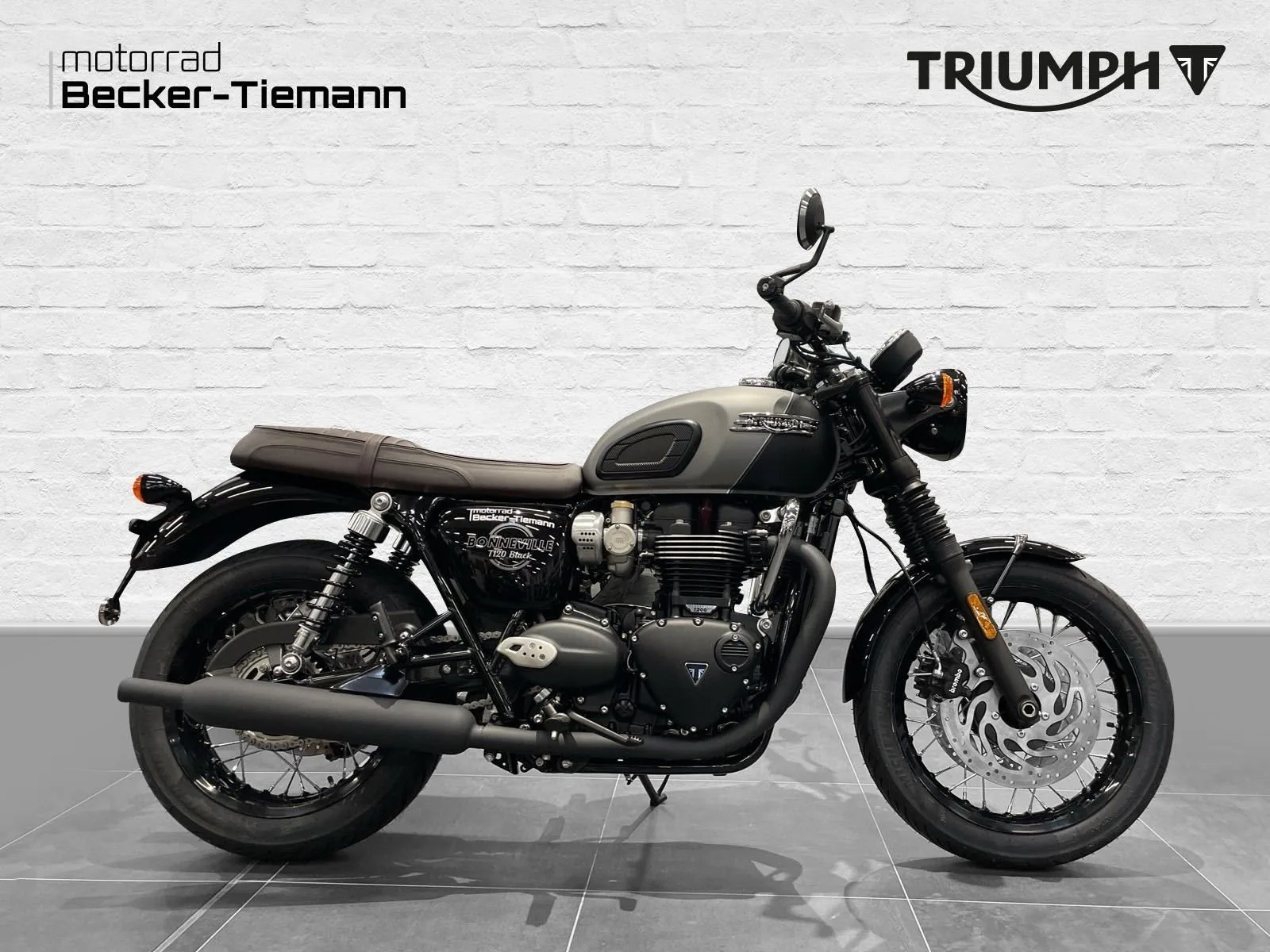 Triumph Bonneville T120 Black