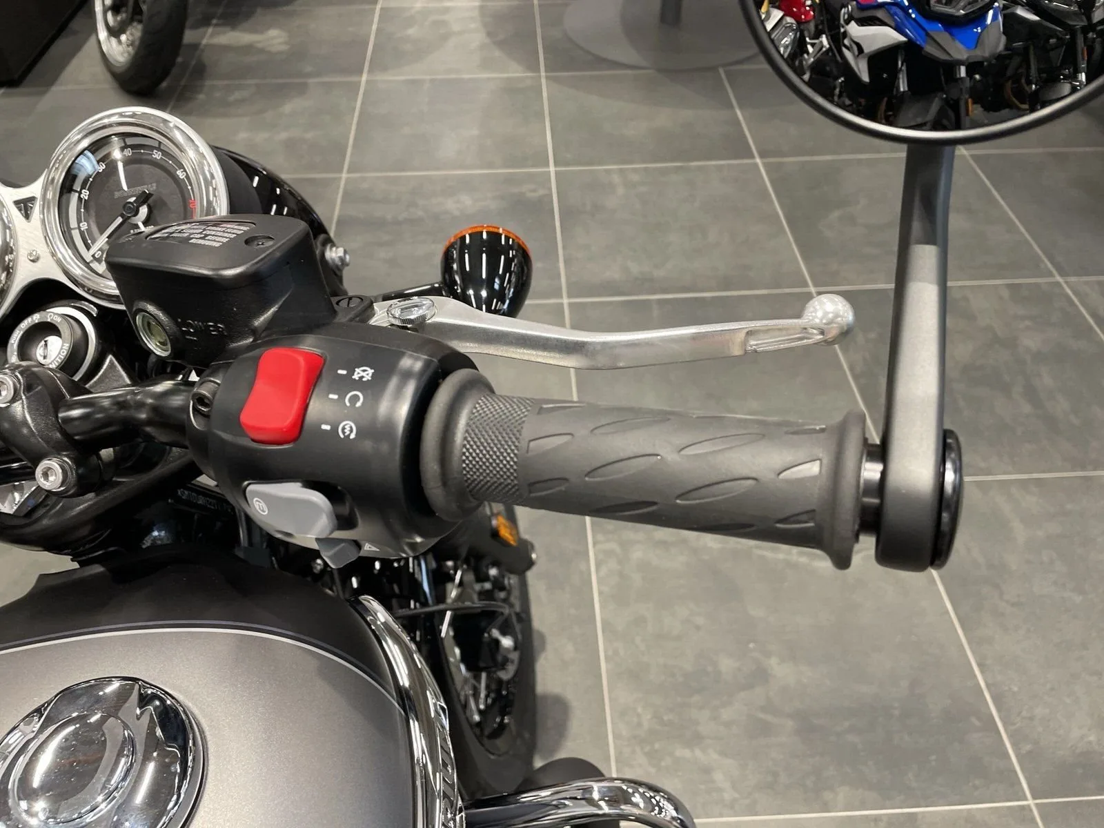 Triumph Bonneville T120 Black