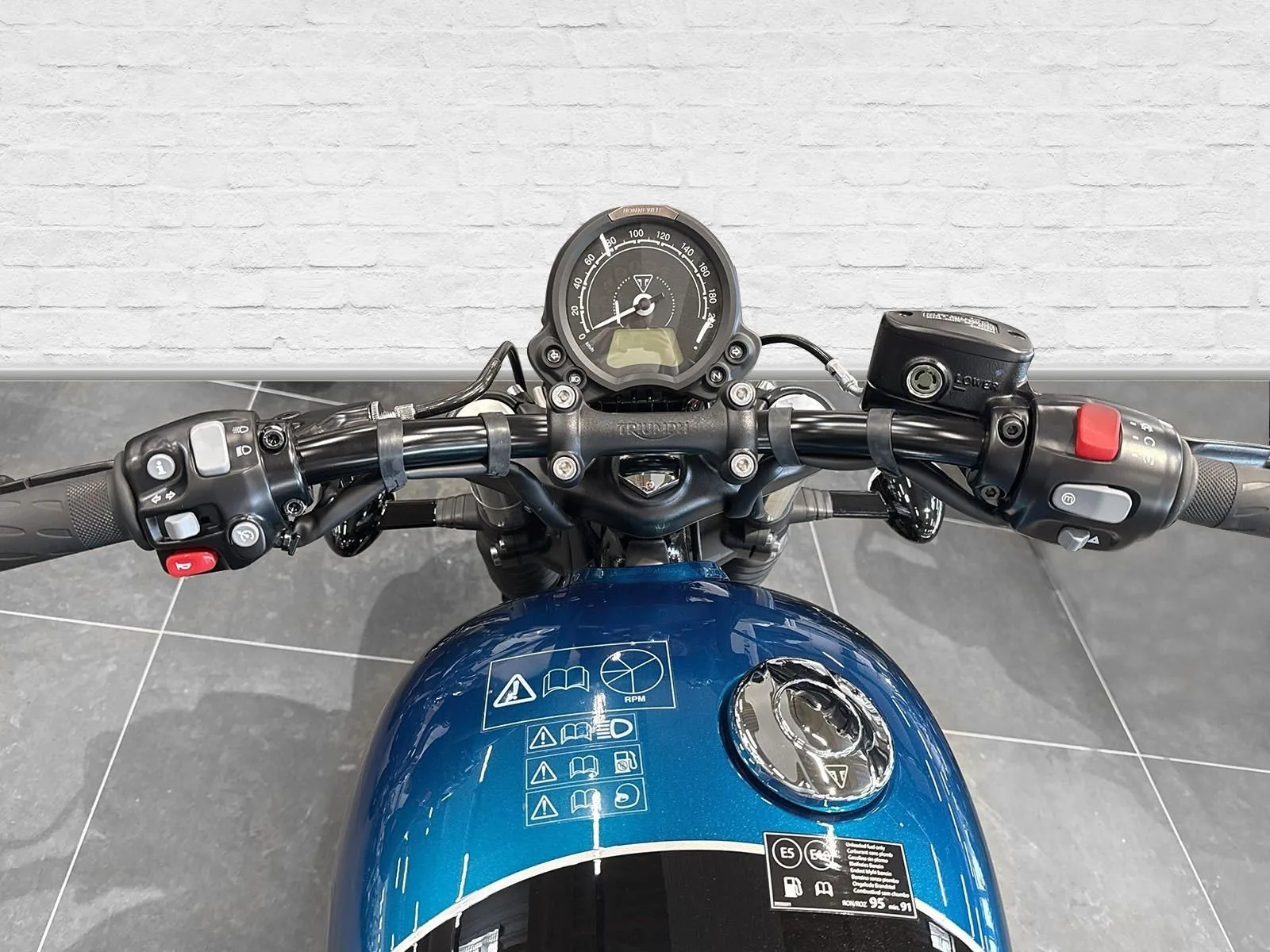 Triumph Bonneville Bobber