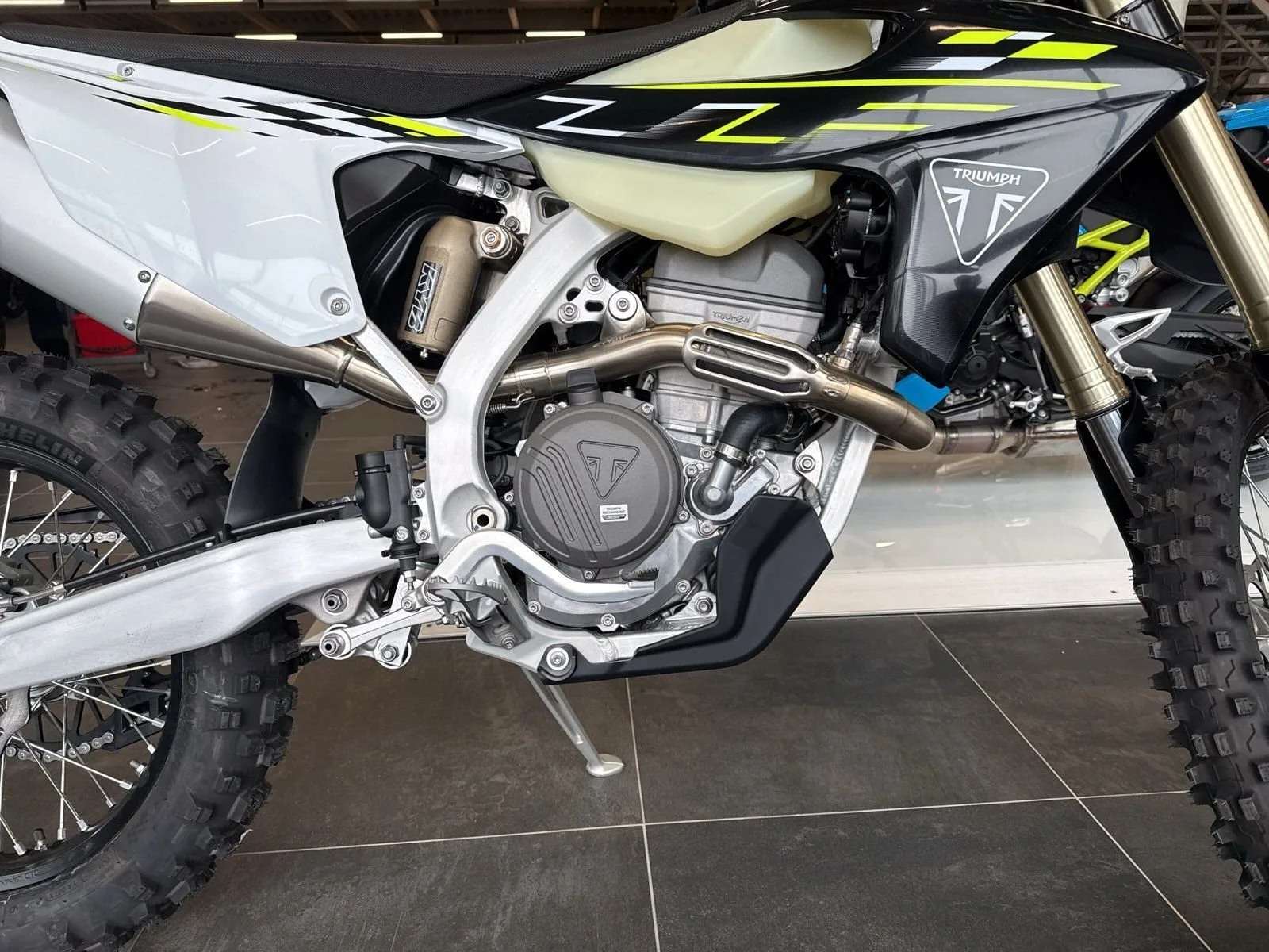 Triumph TF 250-E
