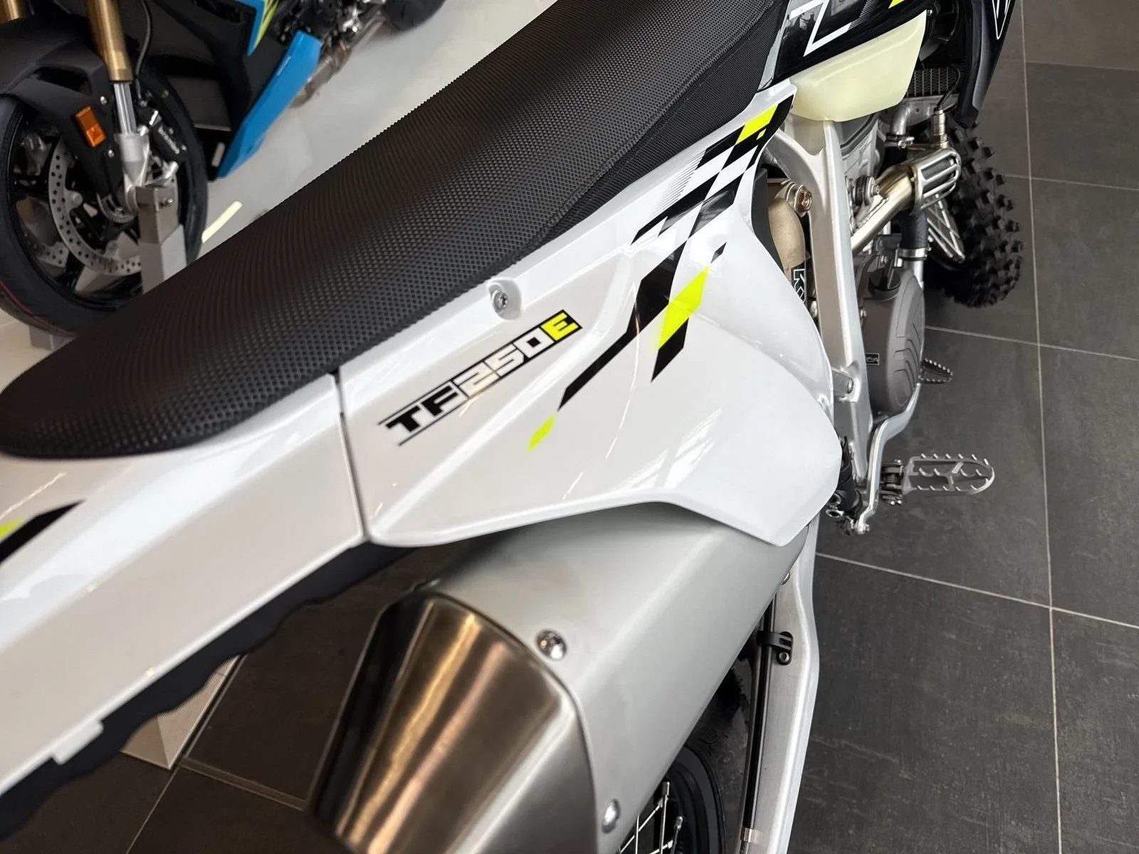 Triumph TF 250-E