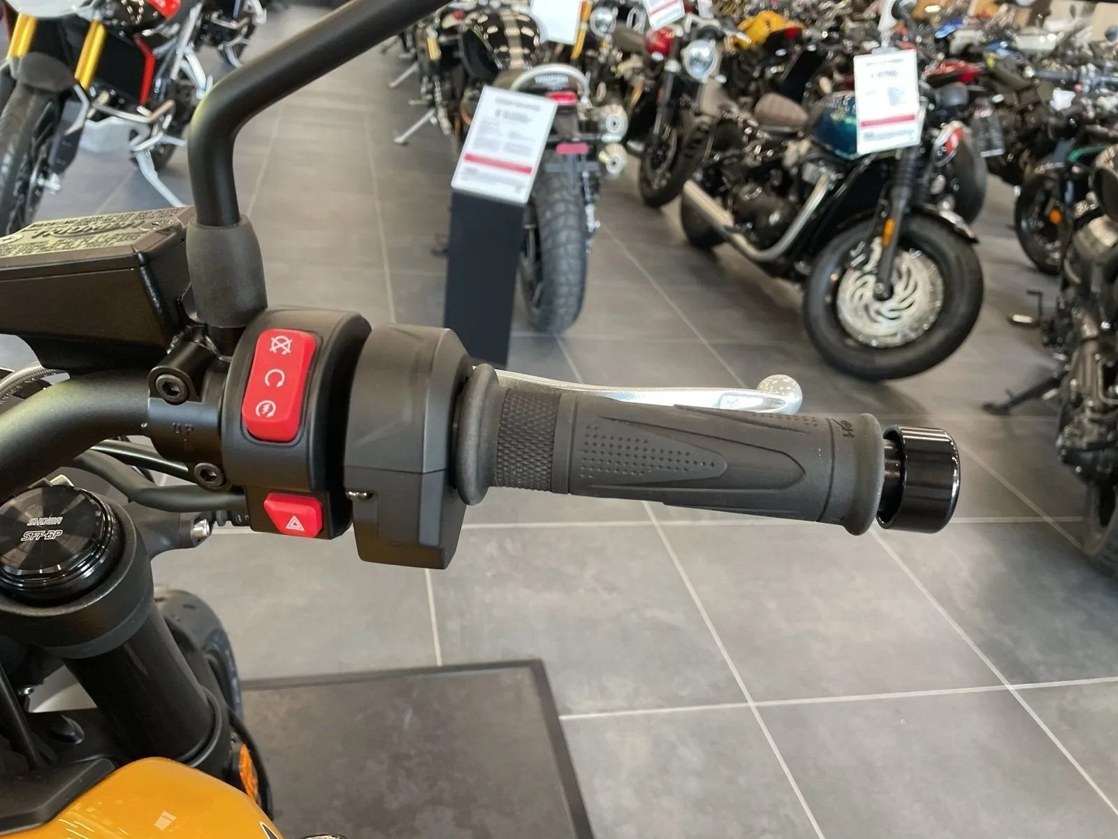 Triumph Trident 660