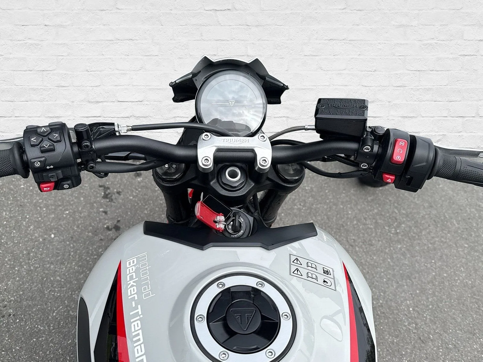 Triumph Trident 800