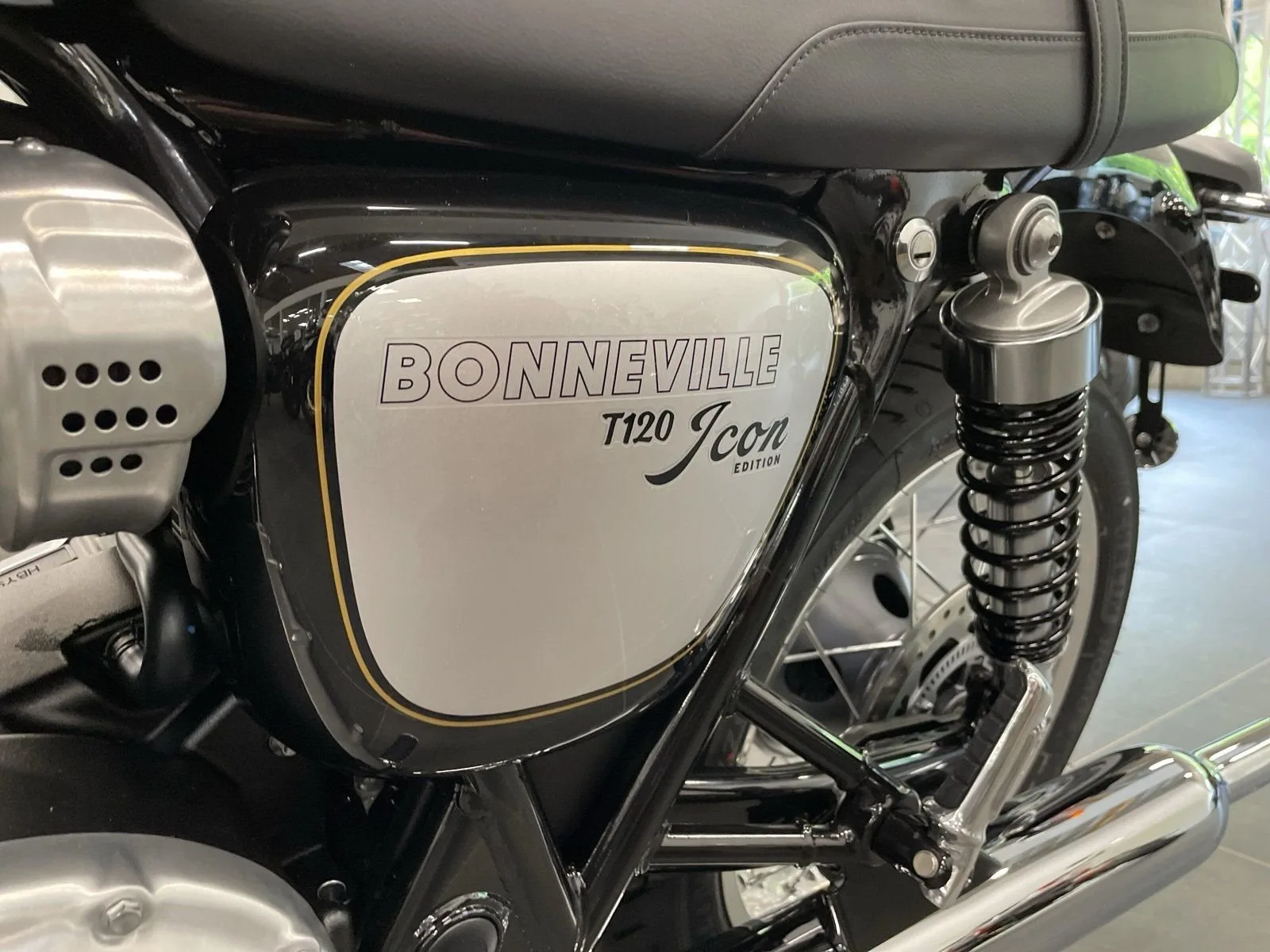 Triumph Bonneville T120 Icon Edition