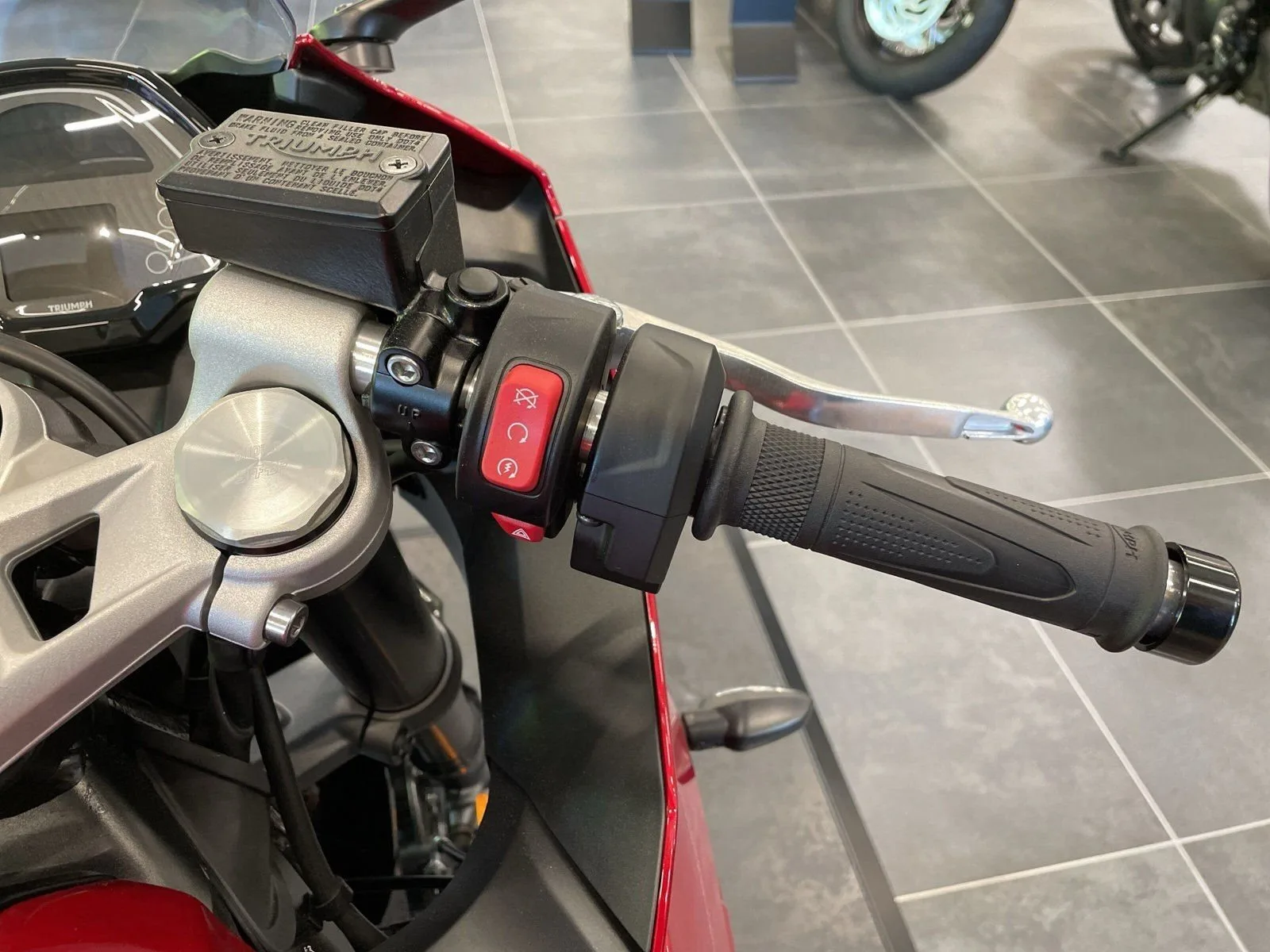 Triumph Daytona 660