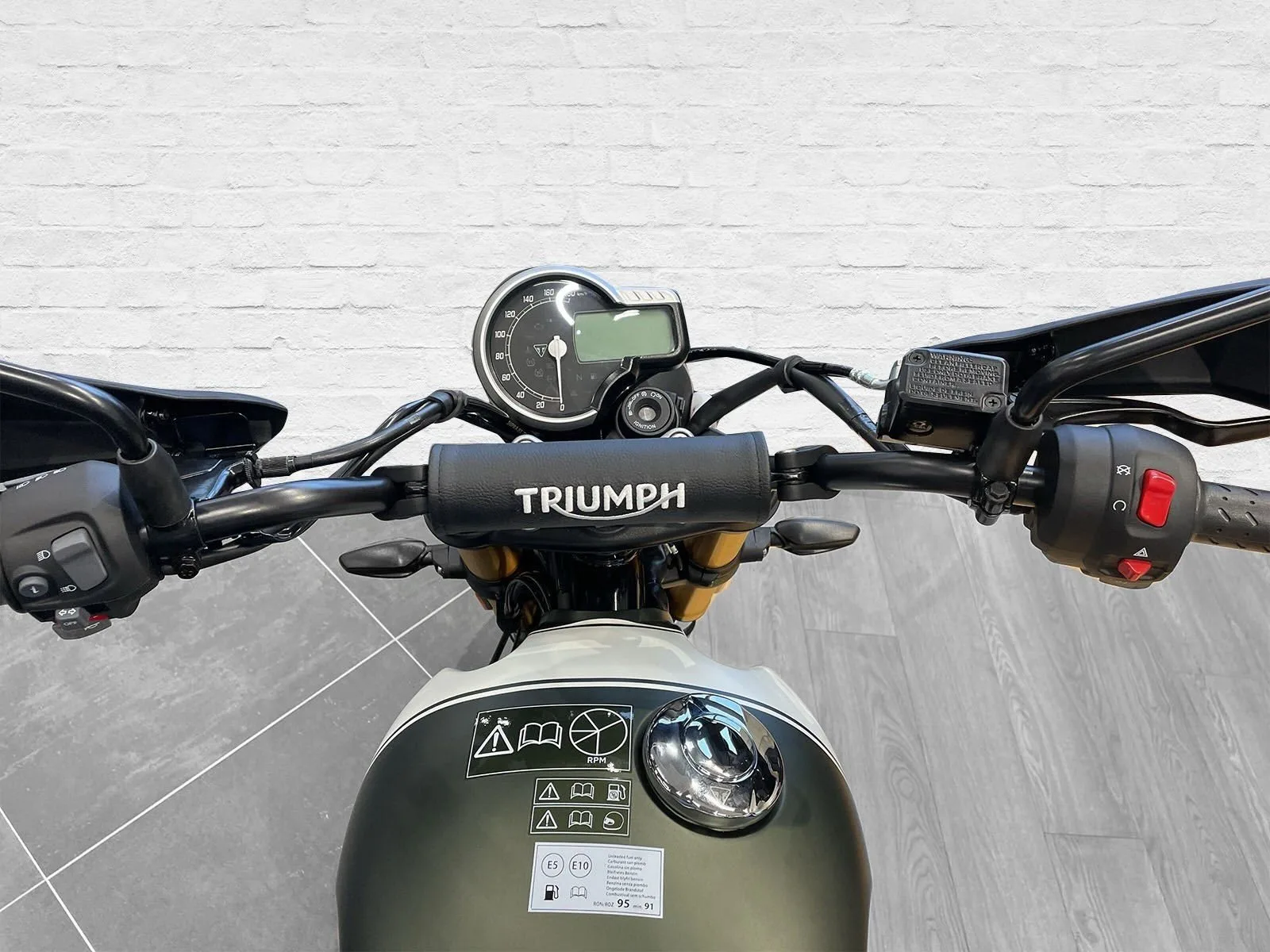 Triumph Scrambler 400 X