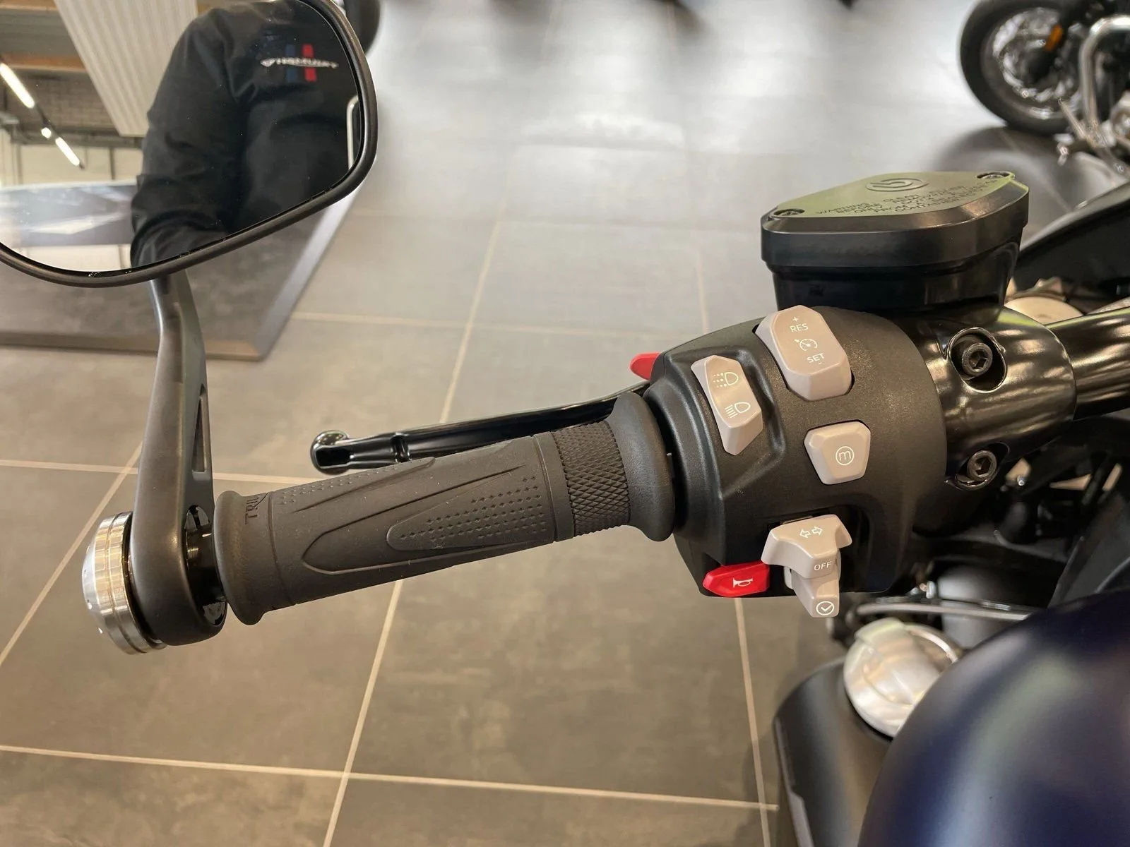 Triumph Rocket 3 Storm R