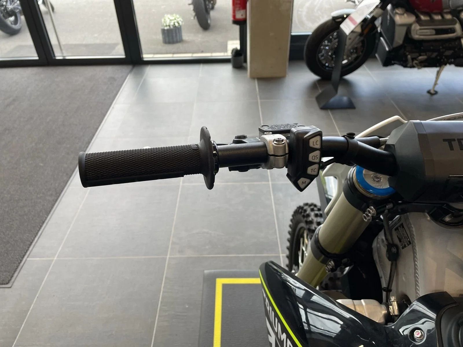 Triumph TF 250-X