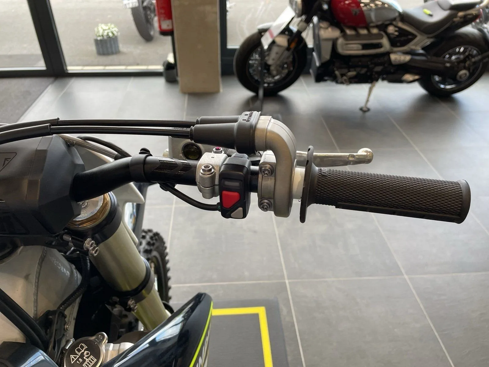 Triumph TF 250-X