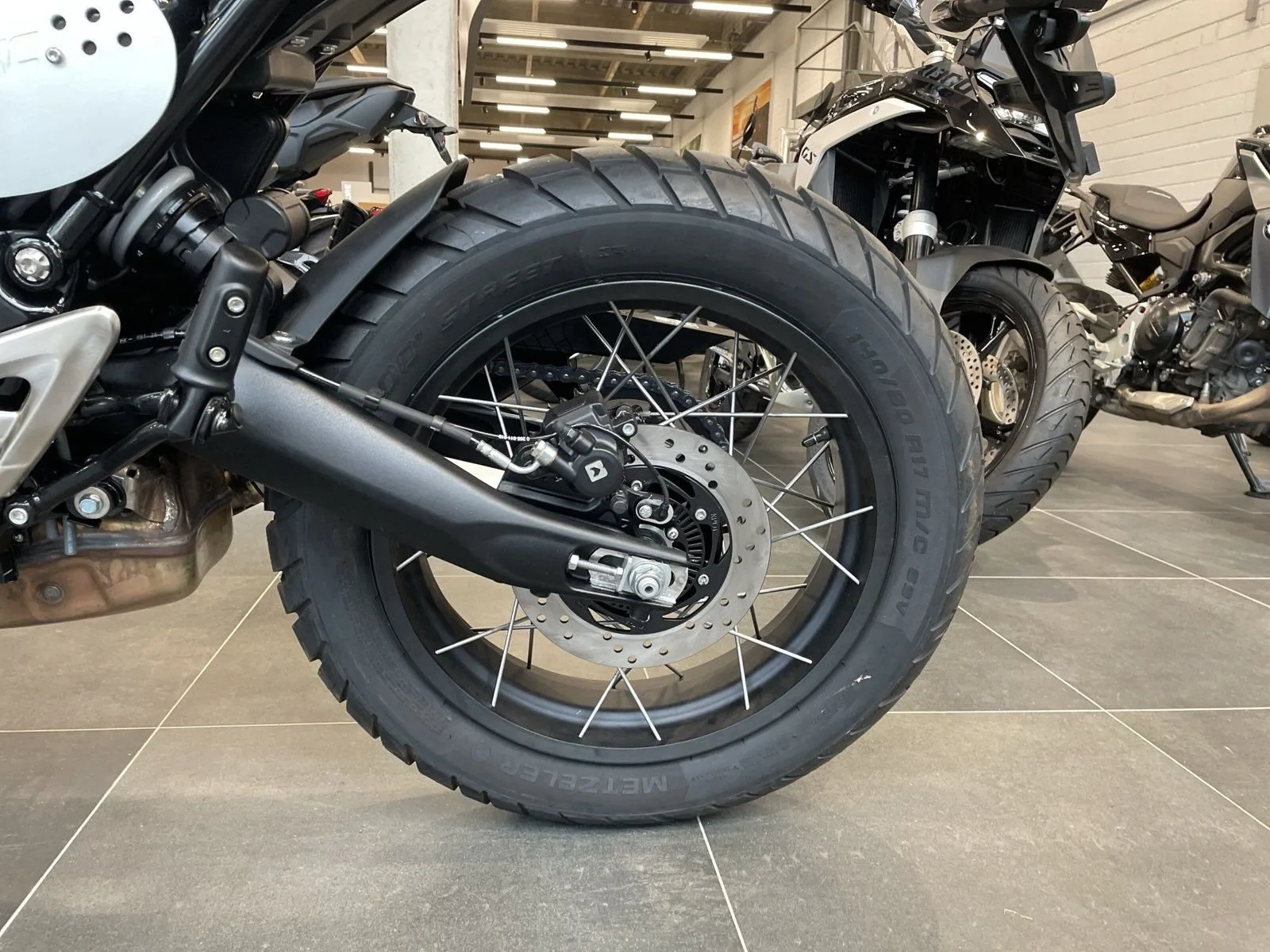 Triumph Scrambler 400 XC