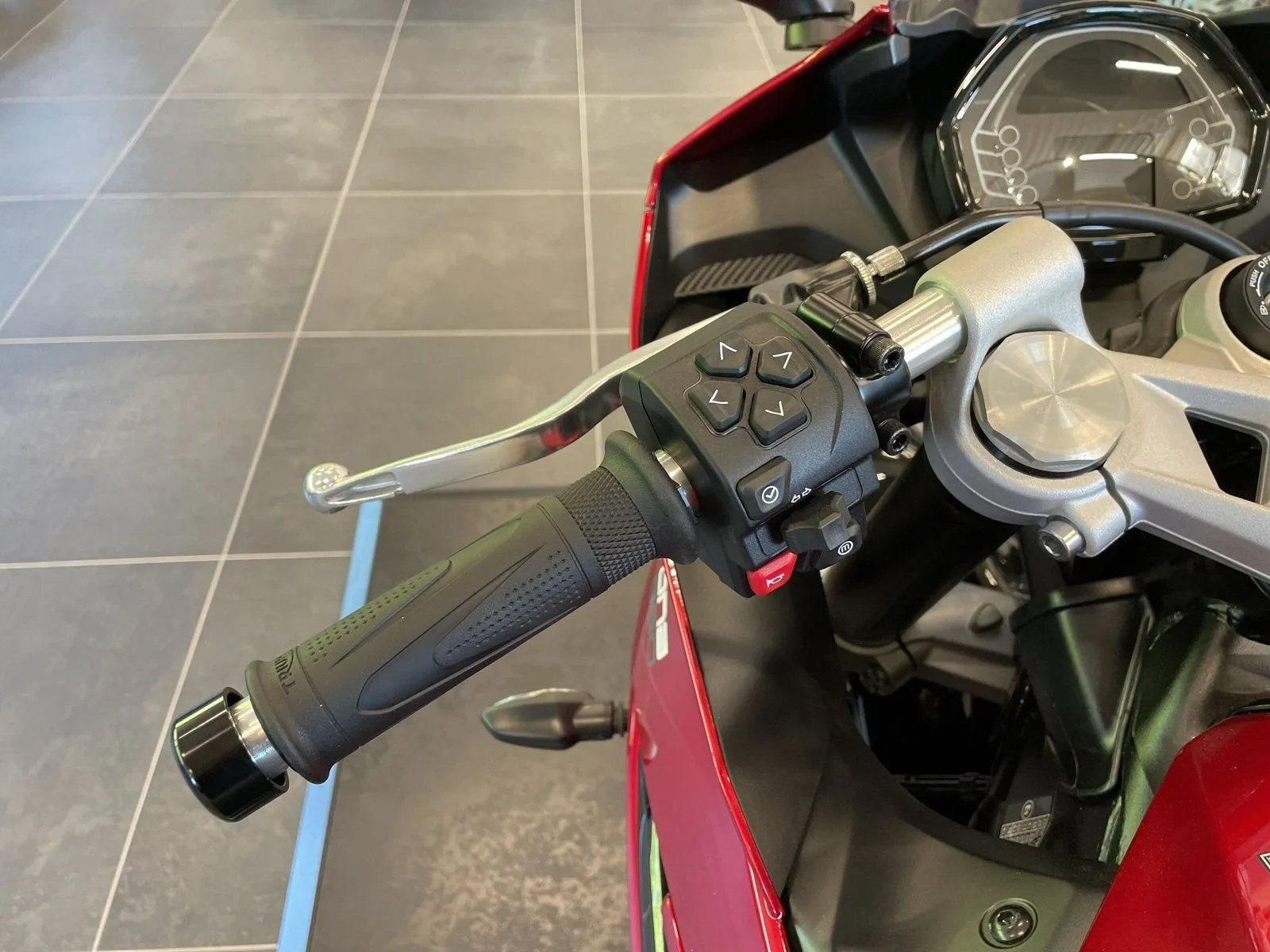 Triumph Daytona 660