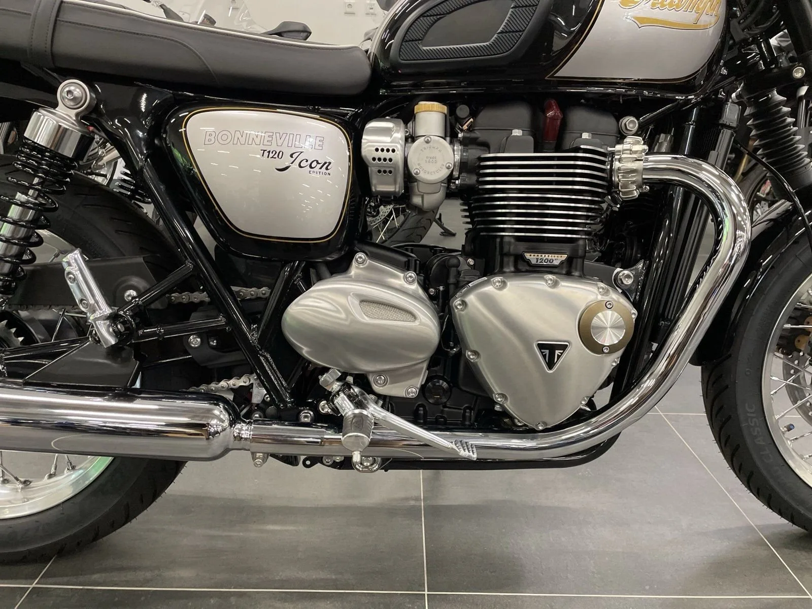 Triumph Bonneville T120 Icon Edition