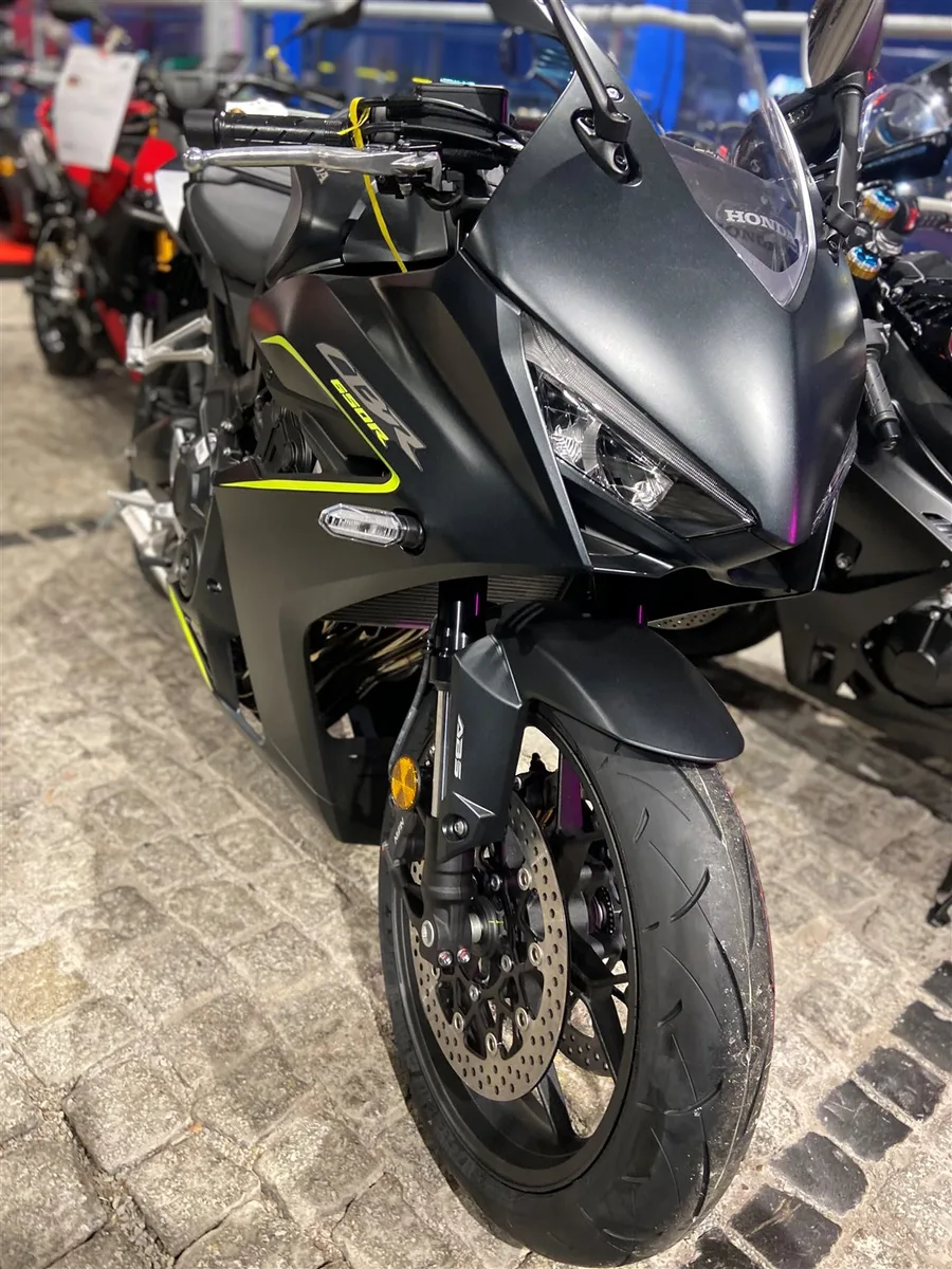 Honda CBR650R