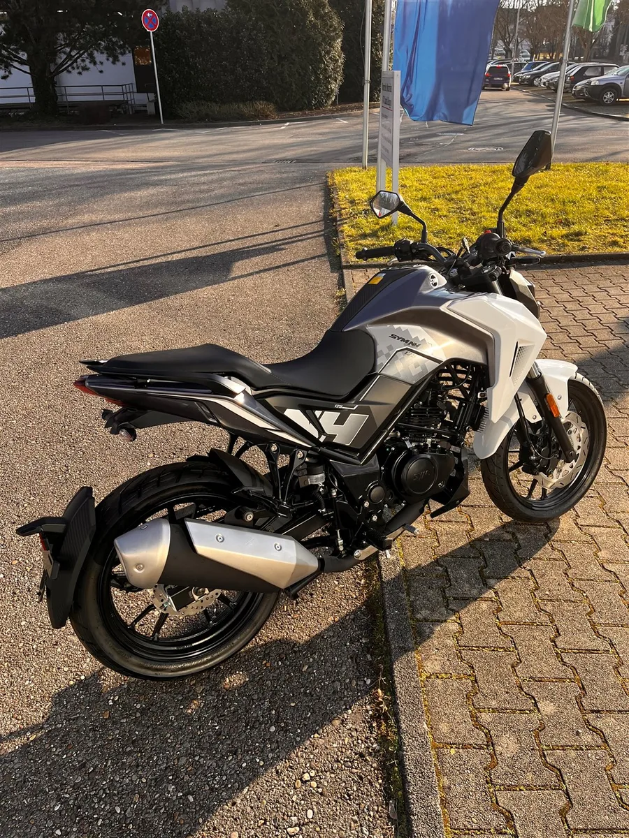Sym NH X 125