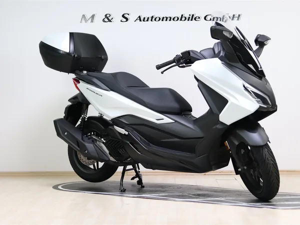 Honda Forza 125