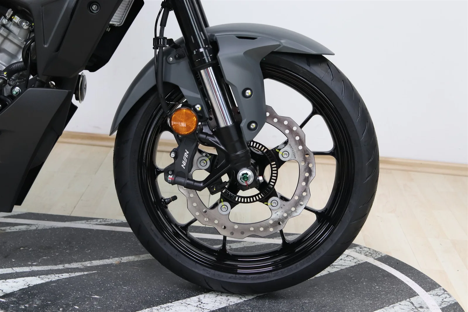 Honda CB125R