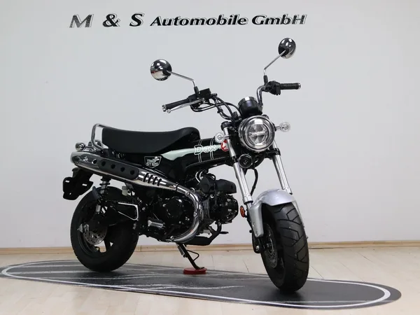 Honda Dax ST 125